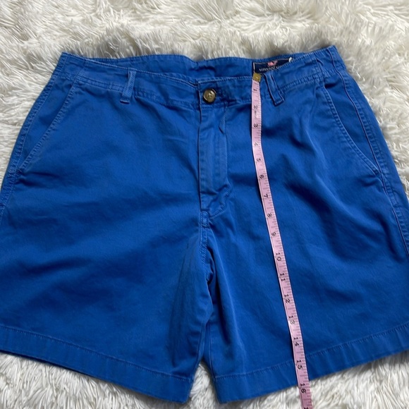 Vineyard Vines Island Shorts - Picture 3 of 9